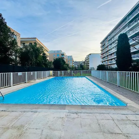 شقة Le Lys - 4 Prs - Clim - Piscine - Parking أنتيب