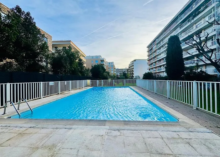 شقة Le Lys - 4 Prs - Clim - Piscine - Parking أنتيب